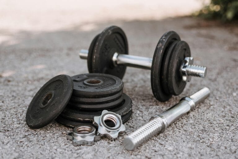 Adjustable dumbbells for home workouts with adjustable weights settings